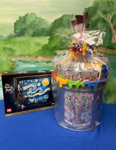 Basket – Lego ‘color your world’ (Newell)